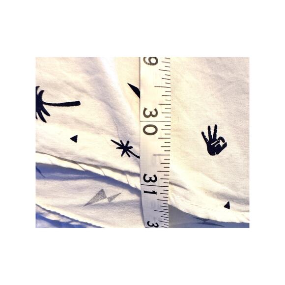 Aeropostale Mens Sz 3XL Button Down Short Sleeve Palm Tree Lightning Bolt Peace - Picture 8 of 8